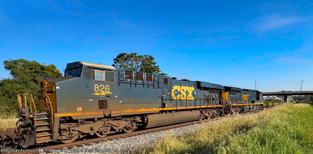 CSX 826